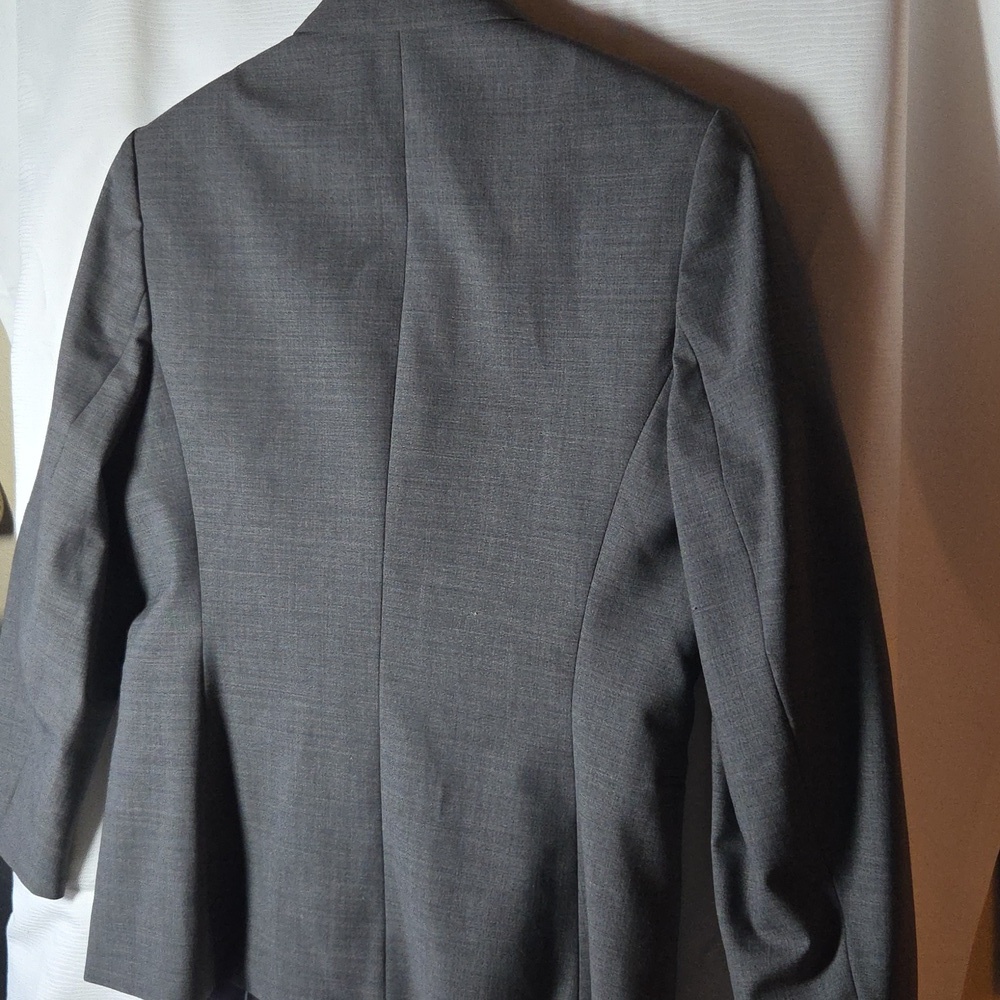 Theory Woman Charcoal Two-Button Blazer,sz 8. - Picture 5 of 8